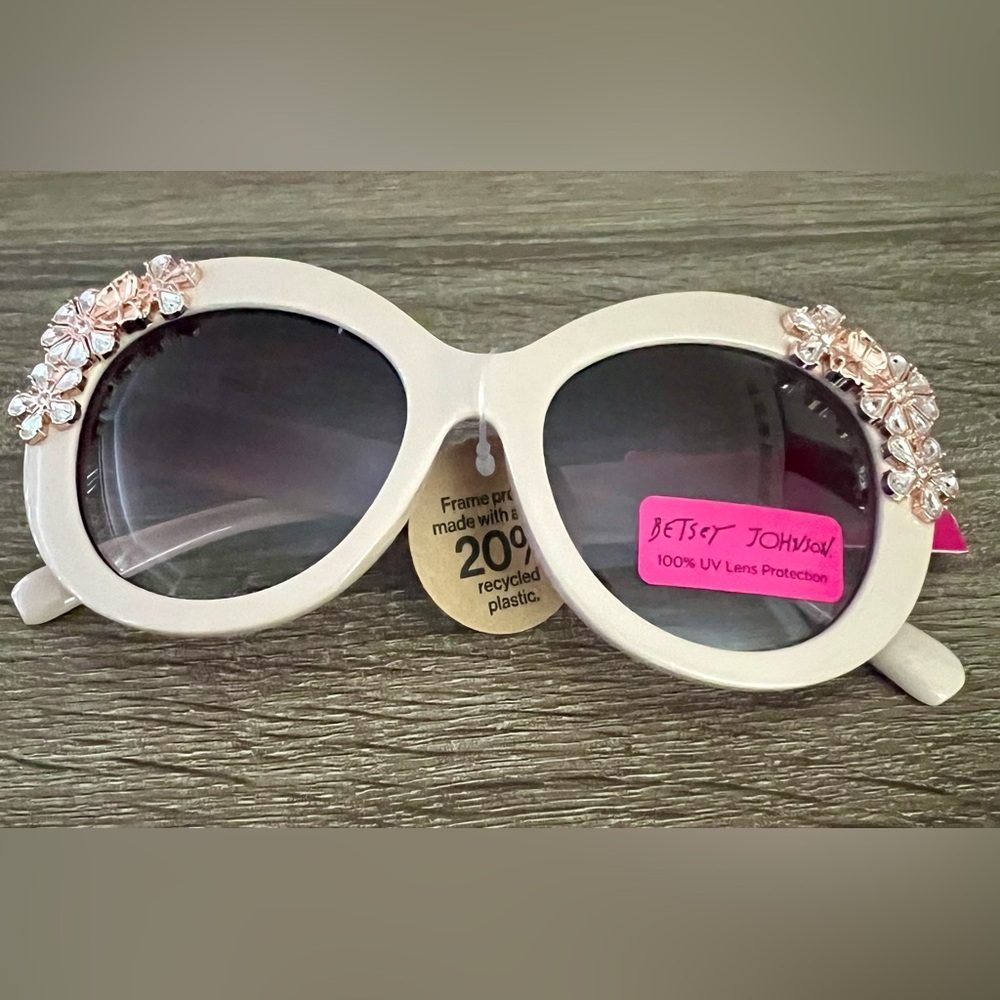 NWT Betsey Johnson Floral Rhinestone Sunglasses